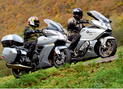 TourenFahrer test Triumph Trophy SE versus BMW K1600GTL